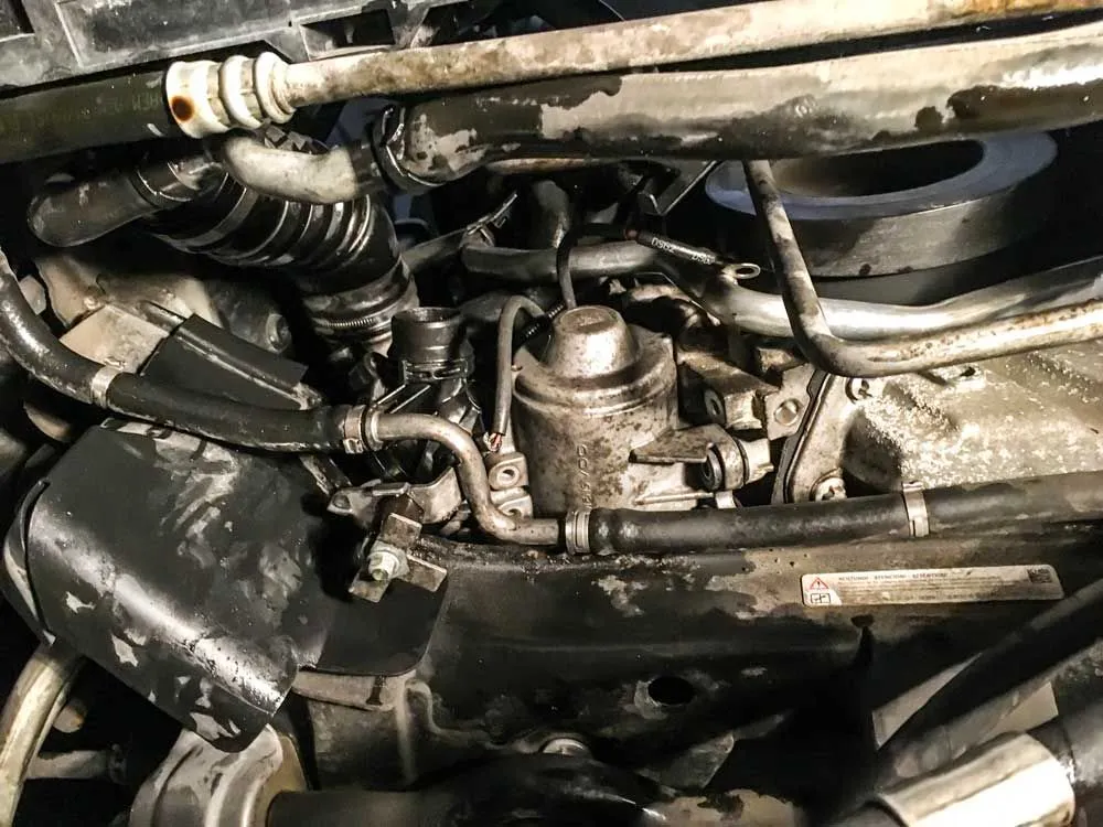 changing e60 bmw 535xi water pump